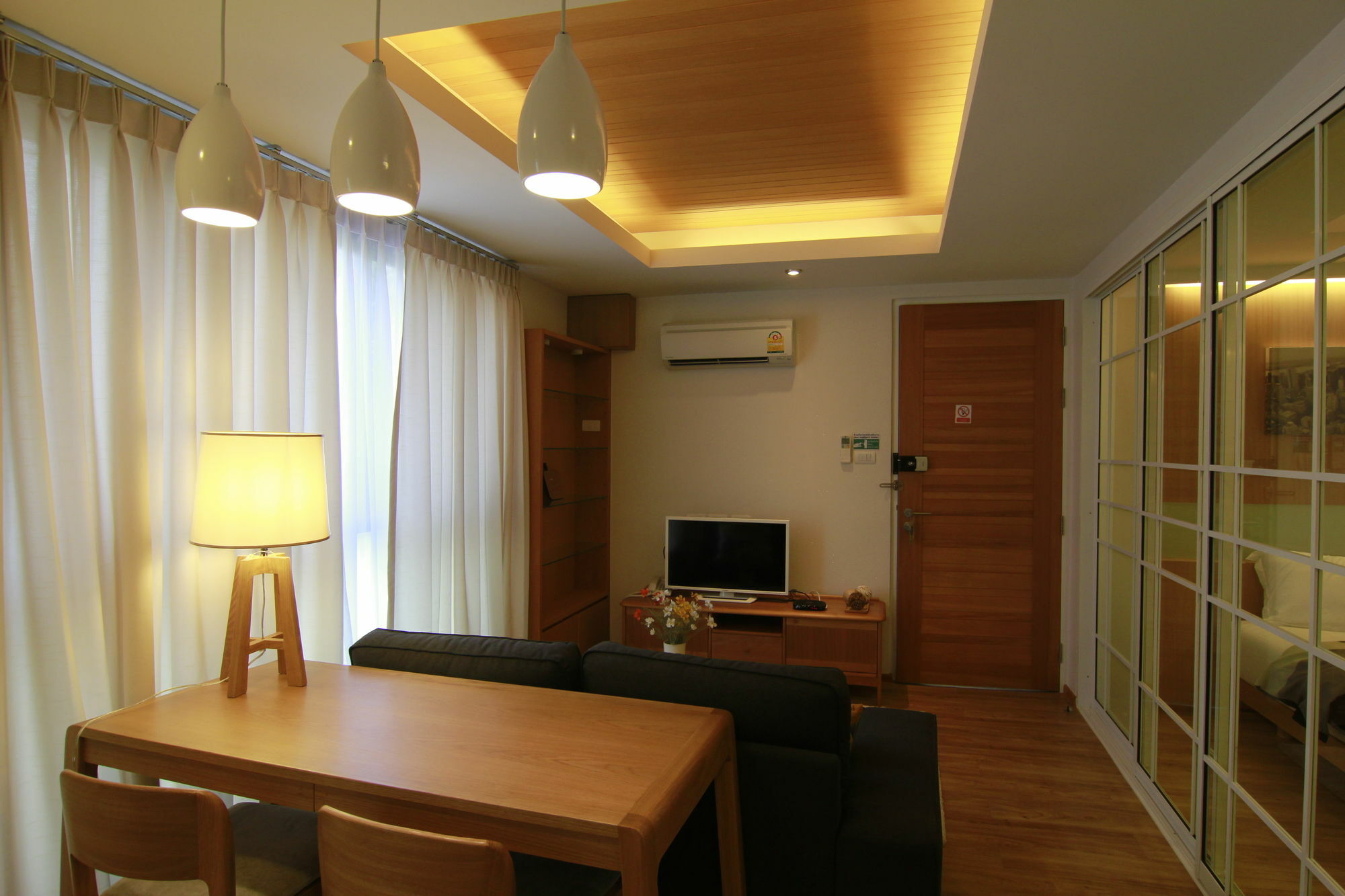 S Bloc Saladaeng Bed & Breakfast Банкок Екстериор снимка
