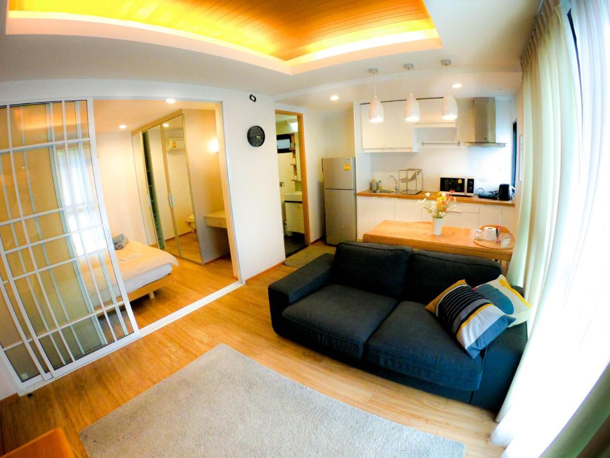 S Bloc Saladaeng Bed & Breakfast Банкок Екстериор снимка